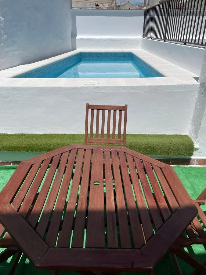 Apartamento nuevo con piscina en el centro Doña Paca Ronda