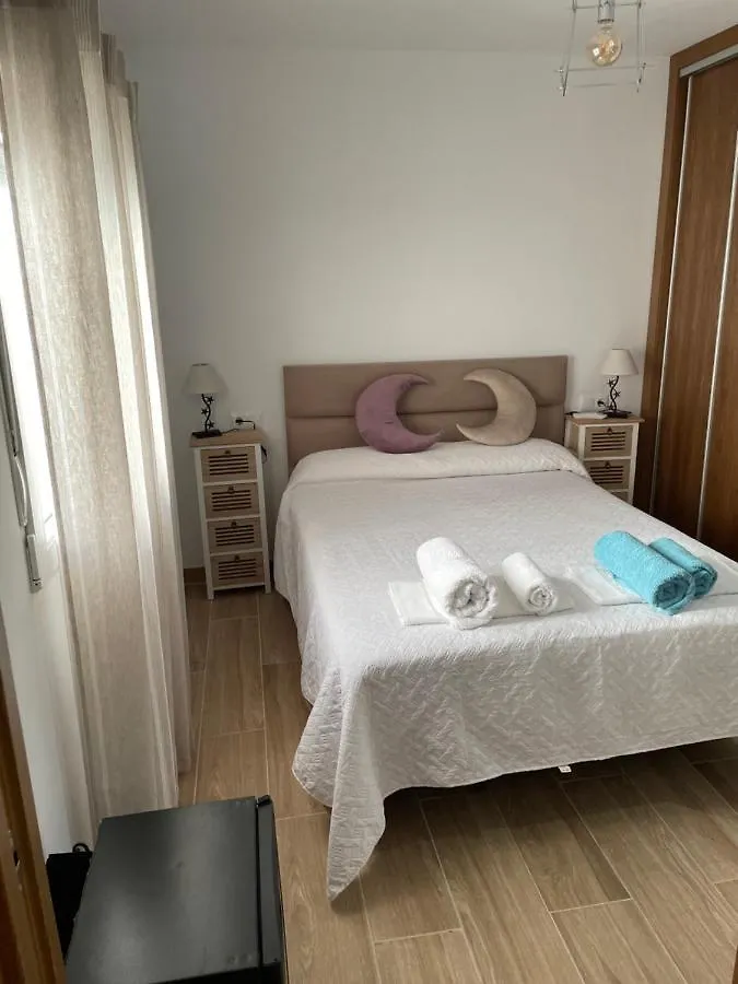 Apartamento nuevo con piscina en el centro Doña Paca Ronda 0*,  España