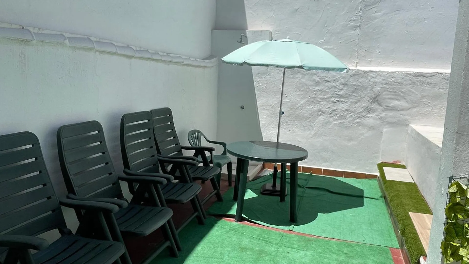 Apartamento nuevo con piscina en el centro Doña Paca Ronda 0*,  España